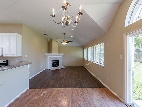 10102 Green Ct, Irving, TX 75063 | Zillow