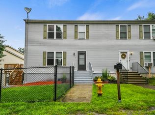 6 Benoit St, Worcester, MA 01604
