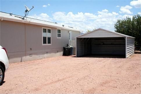 2nd image of 884 N Deer Creek Dr