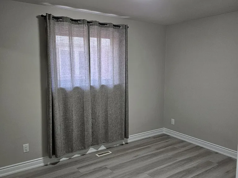 61 Deerfield Cres — Photo 14