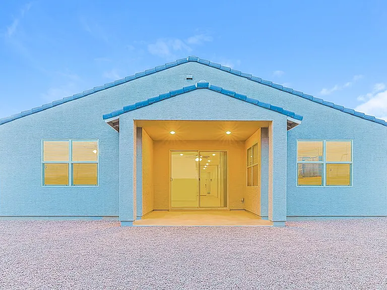 4576 W Hannah St — Photo 16