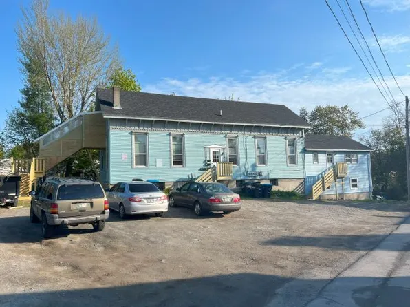 2 School St #1, Orono, ME 04473