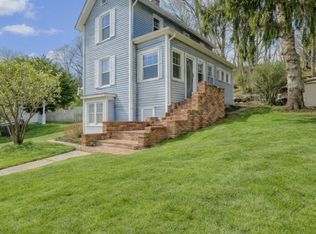 24 W Main St, Clinton Town, NJ 08809