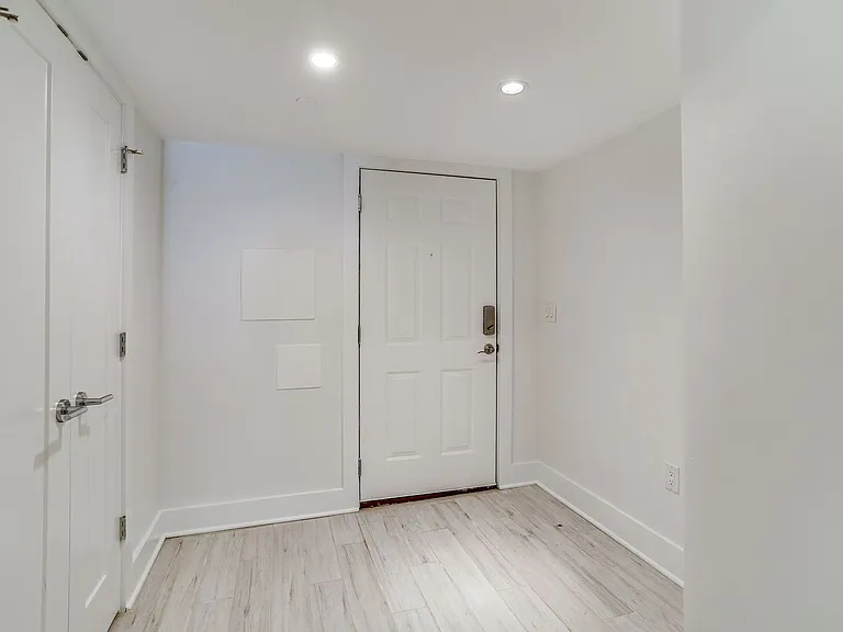 727 Quebec Pl NW — Photo 13