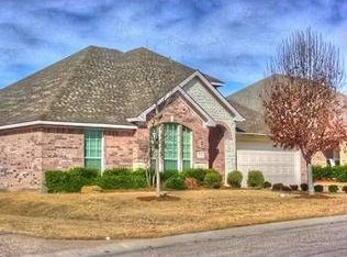 204 Carriage Dr, Willow Park, TX 76087