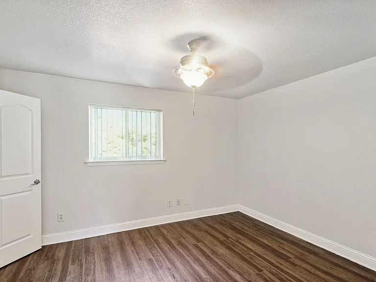 The Addison Apartments — Photo 21
