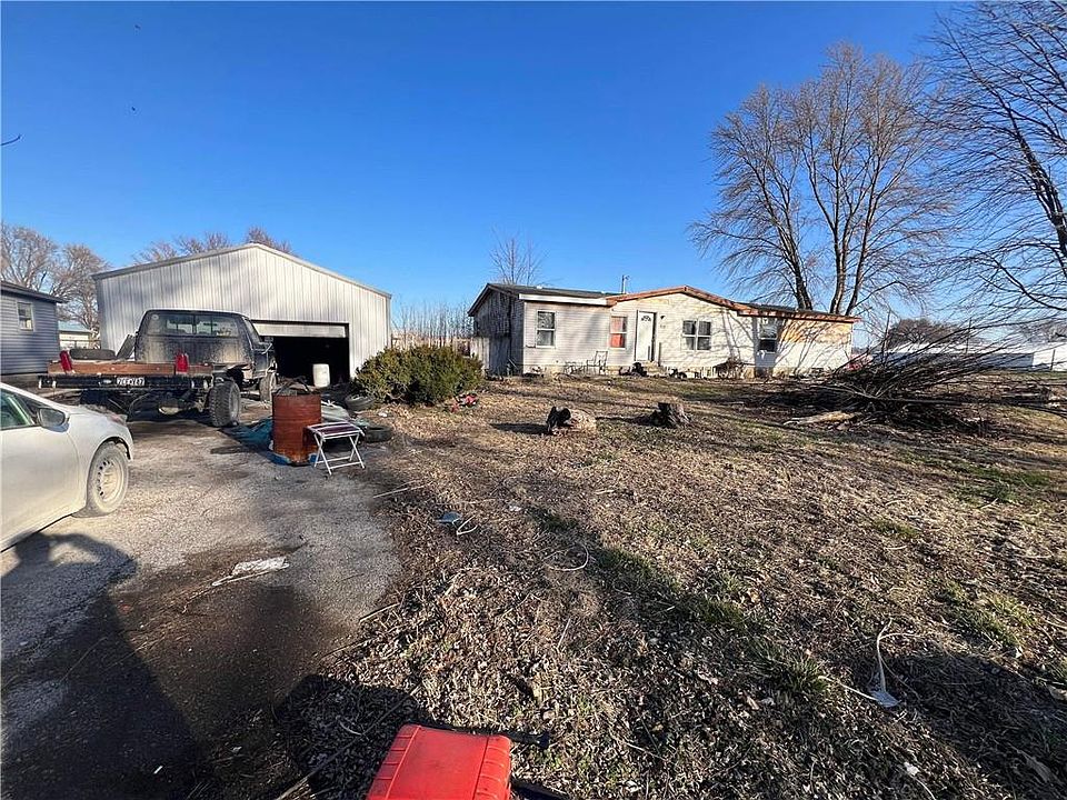 2nd image of 517 Hardwicke Ave
