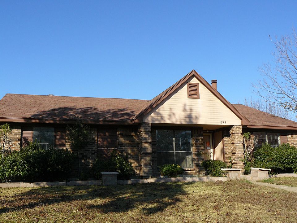 1st image of 925 Dunning Dr