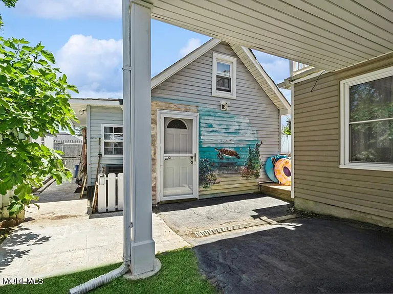 148 McKinley Ave — Photo 9
