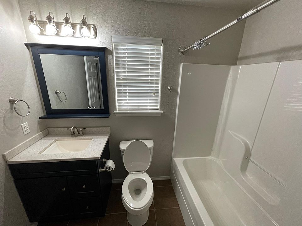 216 Regency Dr, Barling, AR 72923 Zillow