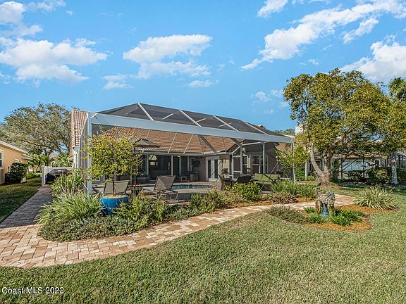 5th image of 914 Palm Brook Dr