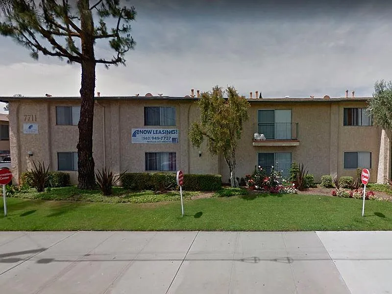 Rosemead Place — Photo 2