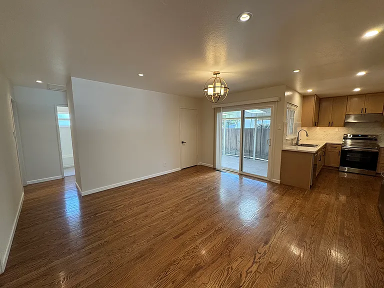 1874 Bandoni Ave — Photo 5
