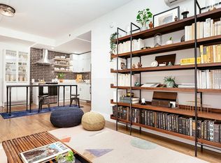 115 Stanwix St #695, Brooklyn, NY 11206