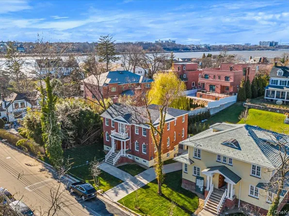 233-17 38th Drive, Douglaston, NY 11363