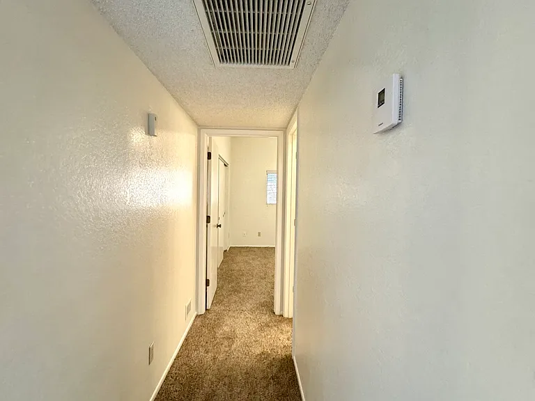 8144 E Rivenoak Dr — Photo 25