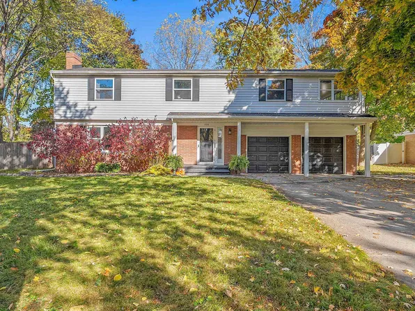 320 Saint Marys Blvd, Green Bay, WI 54301