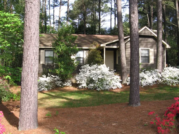 202 Lake Pine Dr, Cary, NC 27511