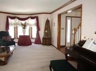 248 Parker Dr, Grayslake, IL