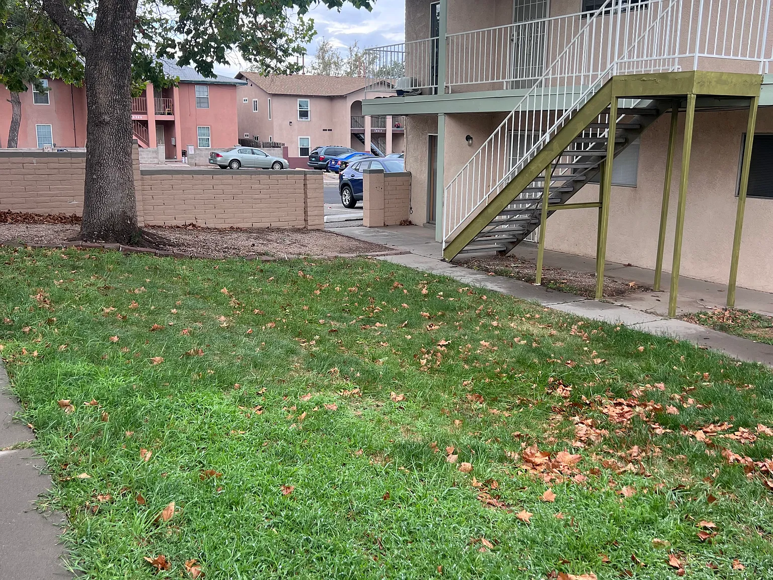 2 bed, 865 sqft, $1,100 — Photo 1