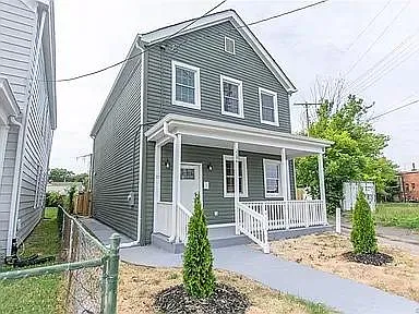 2206 Dinwiddie Ave — Photo 2