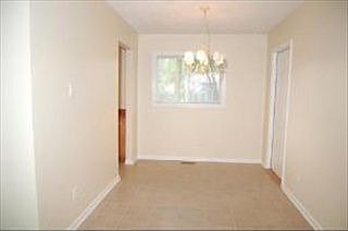 5th image of 705 Maywood Ln