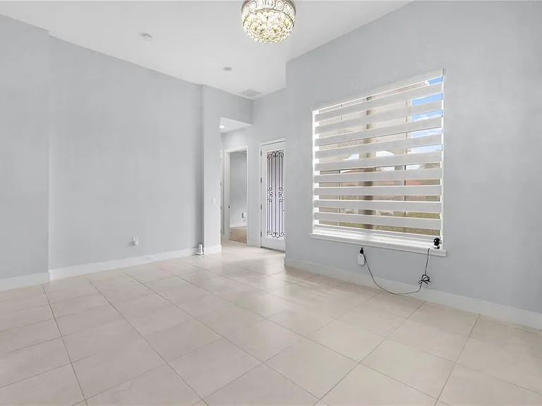 2320 Symphony Cir — Photo 16