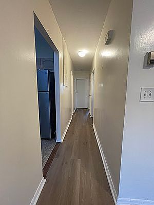 4th image of 1315 Putnam Ave #2