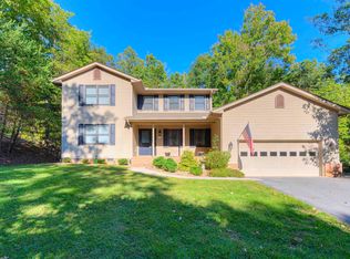 115 Inglewood Dr, Radford, VA 24141