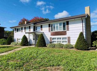 122 Dominion St, Bridgewater, NS B4V2K5