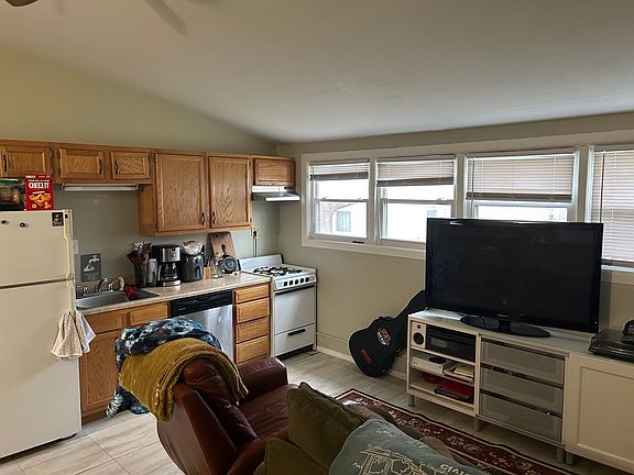 4th image of 335 N Water St #B