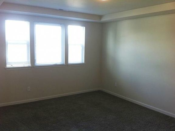 5th image of 9627 132nd Street Ct E