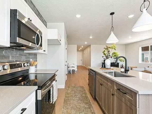 5th image of 4022 E Fossil Way #83