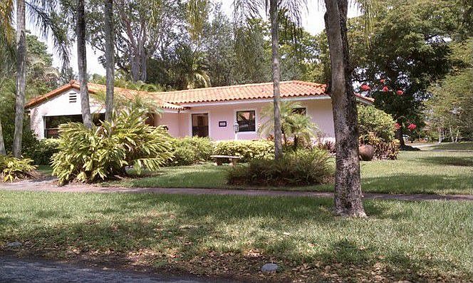 1st image of 435 Loretto Ave