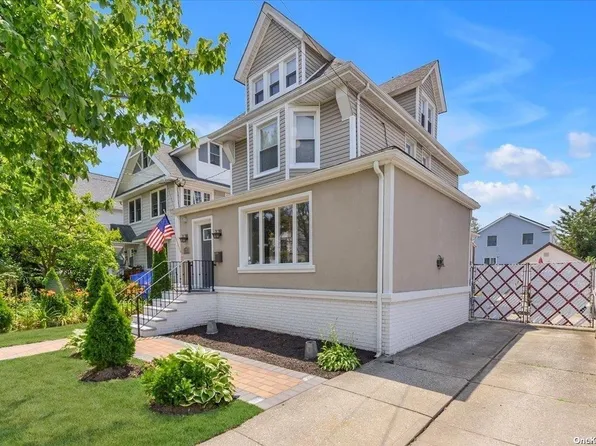 154-16 11th Avenue, Whitestone, NY 11357