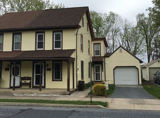 127 E Market St, Lititz, PA 17543