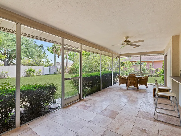 8127 Timber Lake Ln — Photo 15