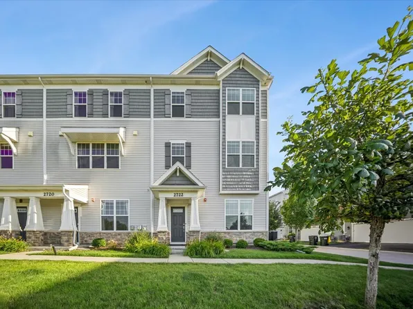 2722 Lily Ln, Rolling Meadows, IL 60008