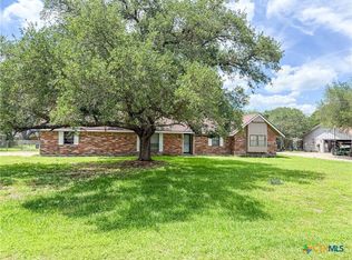 301 Simpson Rd, Victoria, TX 77904