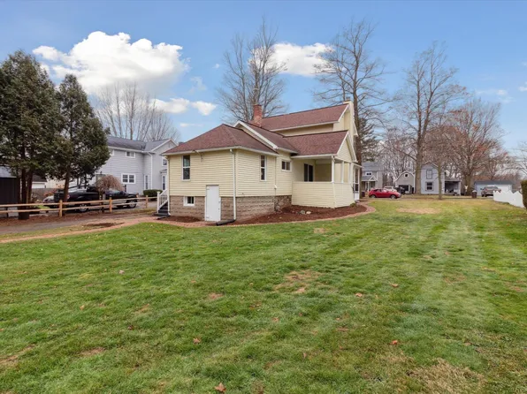 115 S Concord St, Concord, MI 49237