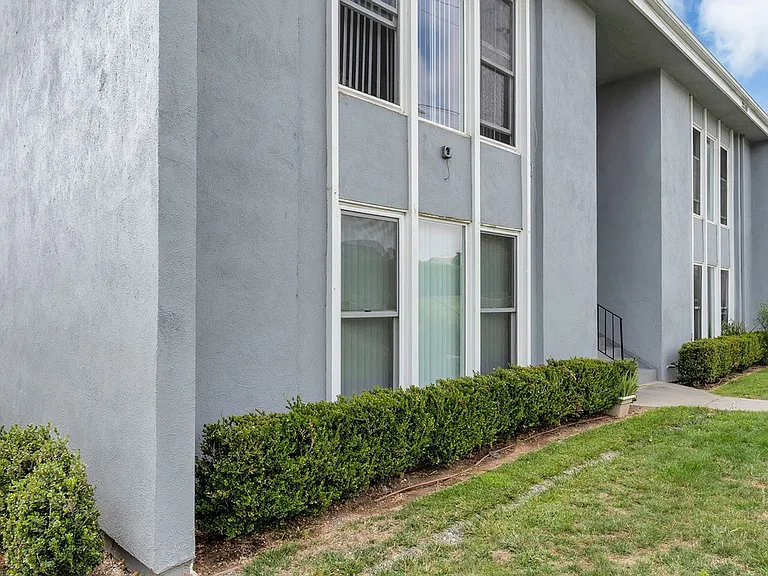 Canyon Drive Apartment Homes — Photo 22