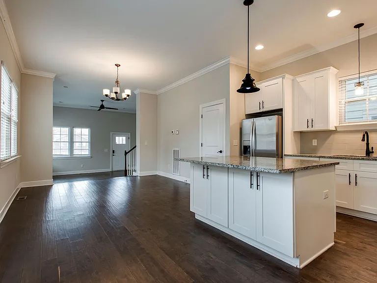 5218 Kentucky Ave — Photo 8