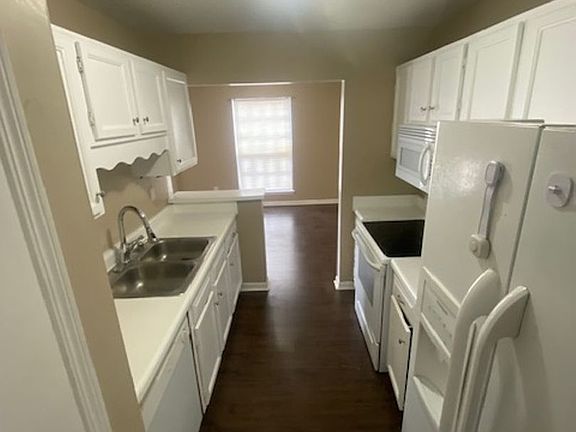 5th image of 6227 Crest Green Rd