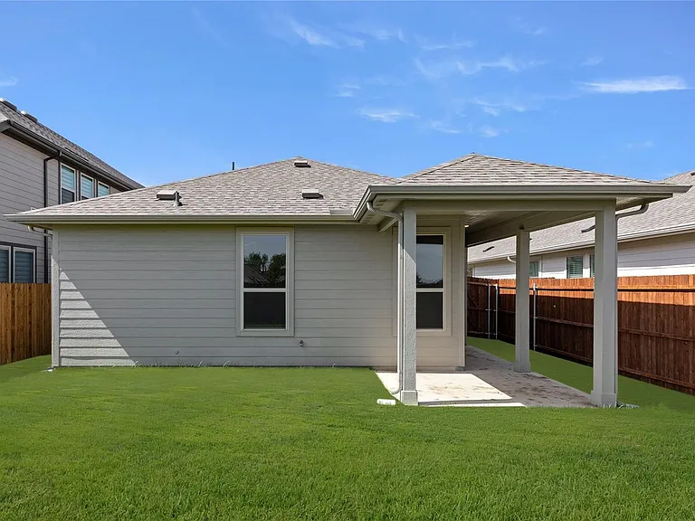 1641 Meadow Crest Dr — Photo 26