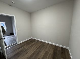 128 E 26th Ave, Gary, IN 46407