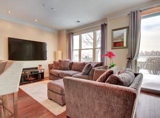 9 Lydia Dr, West New York, NJ 07093