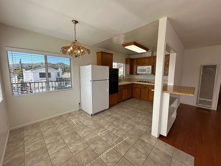840 Haverford Ave #1 — Photo 9