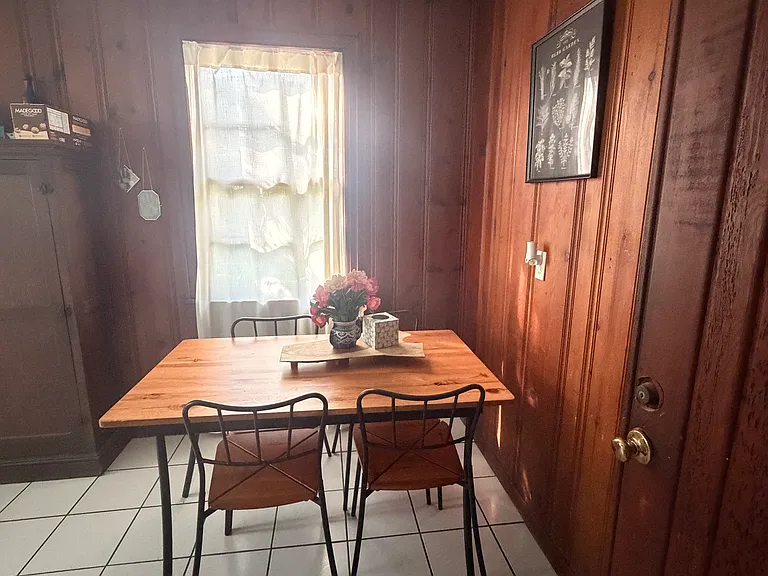 1301 S Albany Ave #B — Photo 7