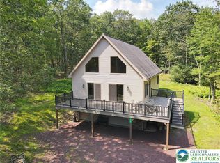 16 Maple Dr, Jim Thorpe, PA 18229