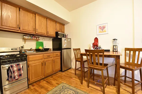 Rented by (Legacy) NY Quality Living Uptown | media 24